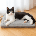 Self-Warming Cat Bed for Indoor Cats and Small Dogs – Washable Thermal Reflective Mat